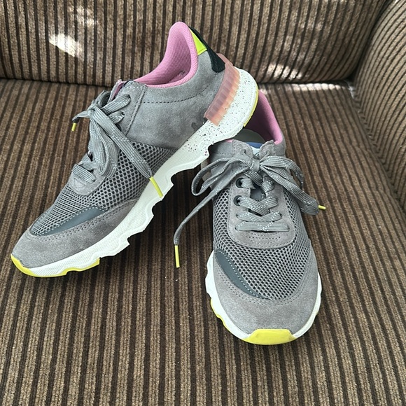 Sorel WOMEN'S KINETIC™ LITE LACE SNEAKER Size 8 - Picture 4 of 6